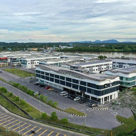 Amigo Hotel Bintulu Exterior foto